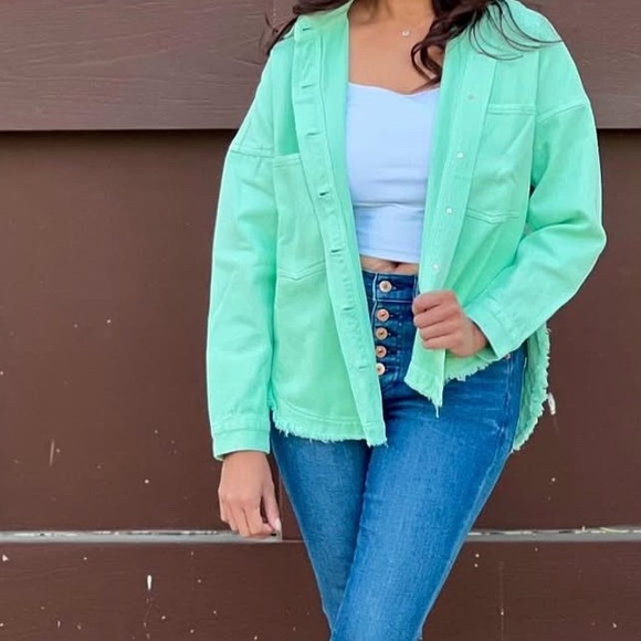 Pink Lily Tops - 💞HP💞 Pinklily Sage Distressed Shacket